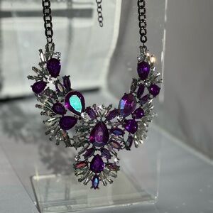 Elegant Purple and Silver Chunky Gem Statement Necklace